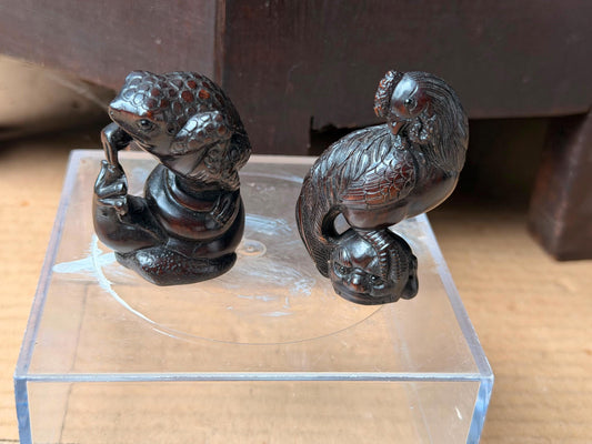 Vintage Japanese Carved Wood Netsuke Set Toad Snake & Rooster Signed