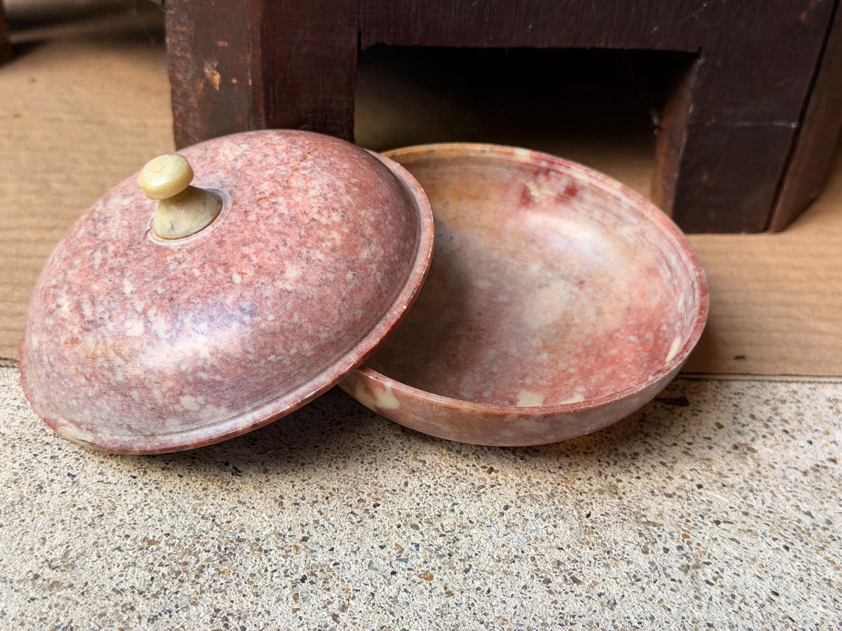 Vintage Hand Carved Pink Soapstone Lidded Box Round Stone Trinket Bowl Dish 4.2"