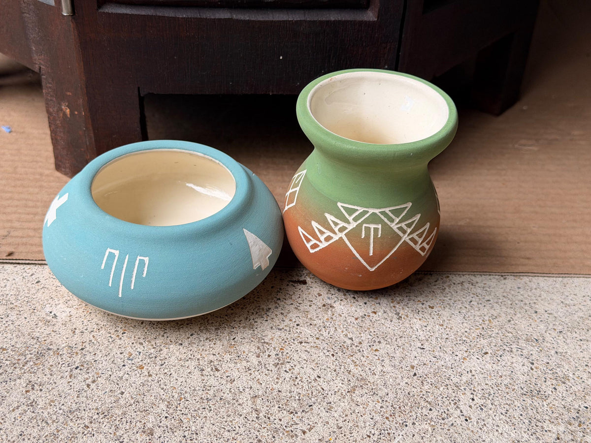 Navajo Sgraffito Pottery Set Signed G Frank Southwest Terracotta Vases 4.3" 3.5"