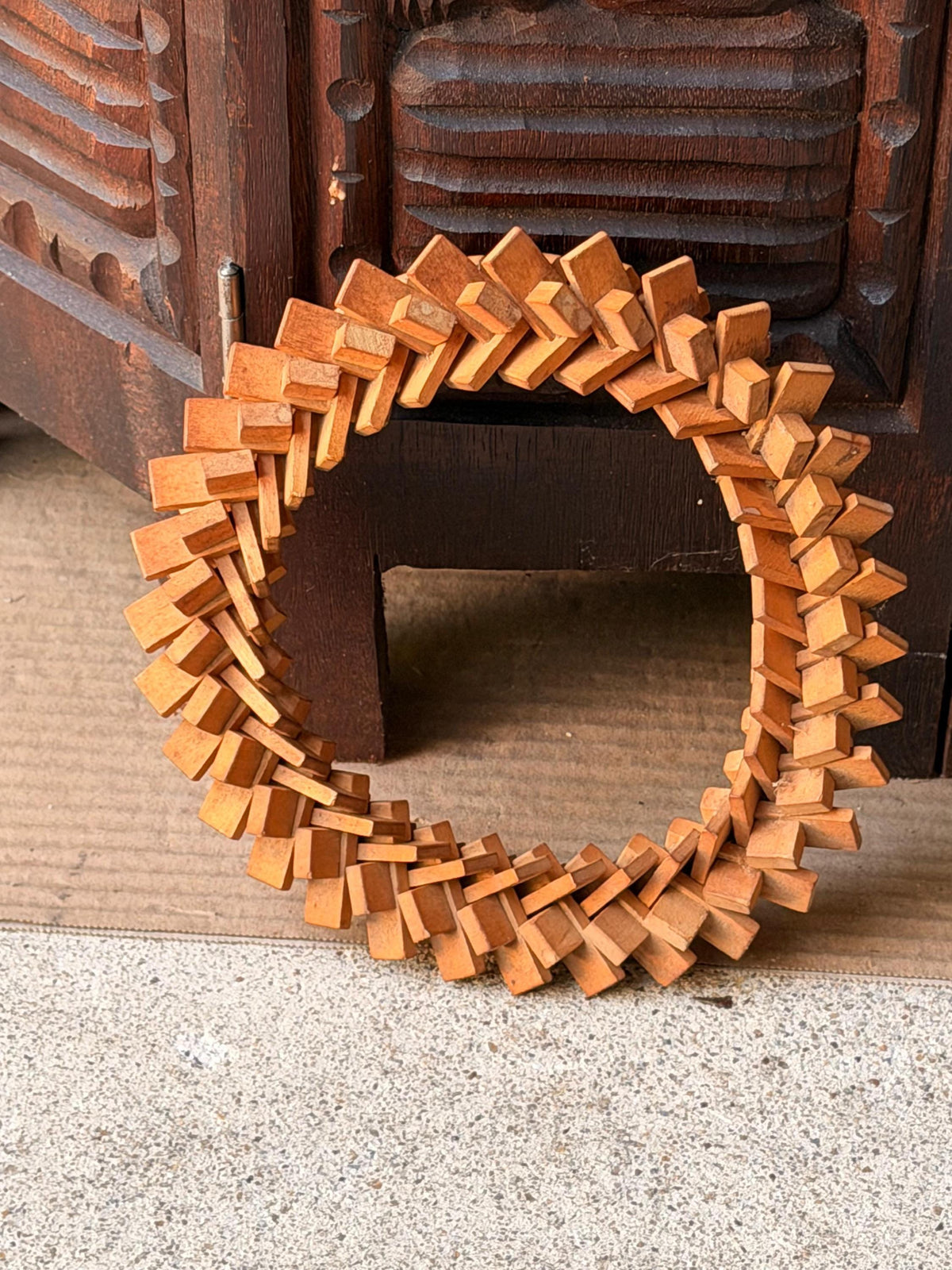 Vintage Interlocking Wooden Ring Trivet Geometric Expandable Table Stand 7"