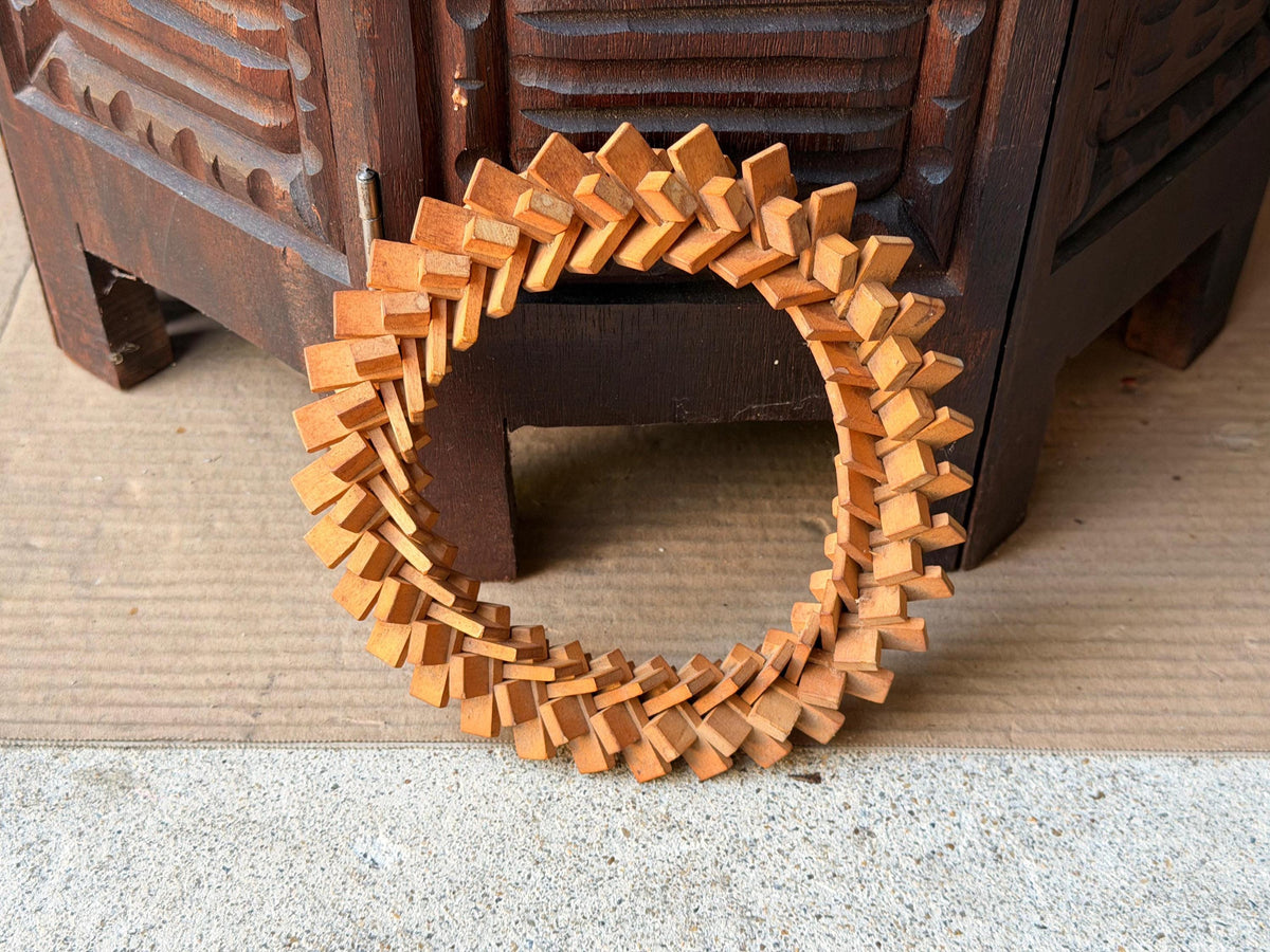 Vintage Interlocking Wooden Ring Trivet Geometric Expandable Table Stand 7"