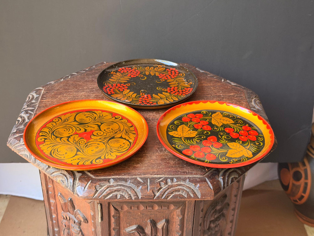 Eastern European Folk Art Hand Painted Wood Lacquer Plates Gold Red Set 3 8.2"