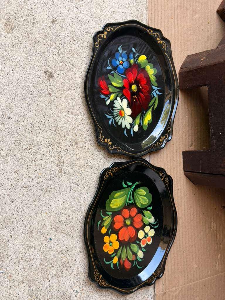 Eastern European Folk Art Hand Painted Floral Trays Metal Plastic Set 2 7.8"
