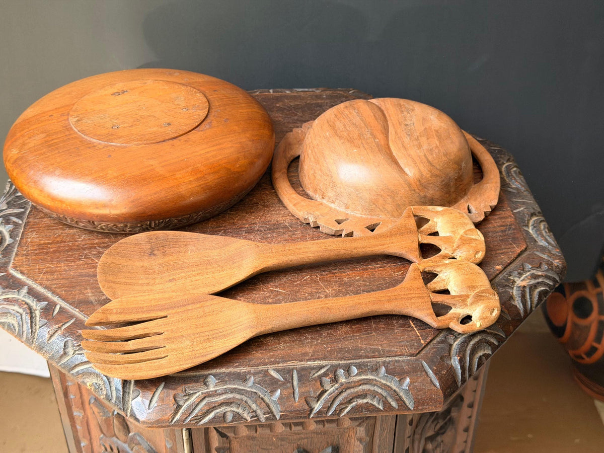 Vintage Hand Carved Wood Bowls Elephant Salad Servers Set 4 Pc