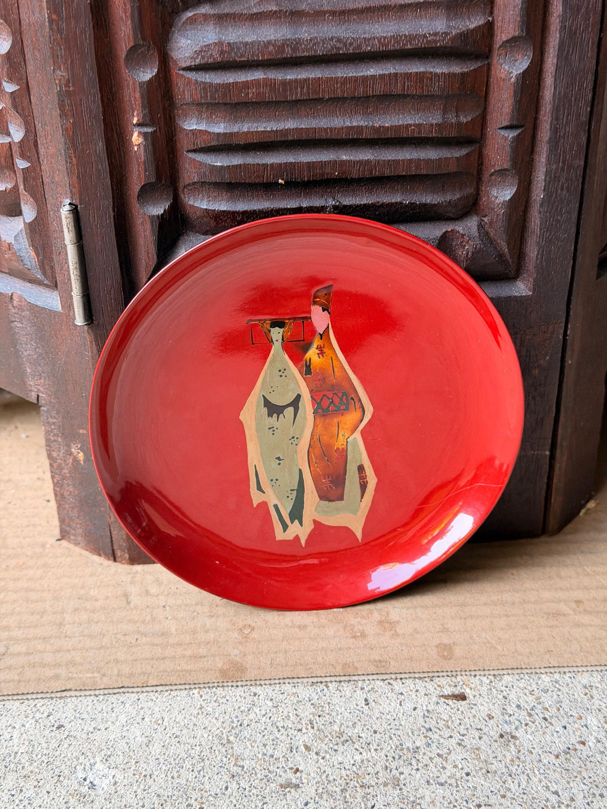 Vintage Vietnamese Lacquer Dish Tranha Red Figure Mid Century 5.5 Saucer