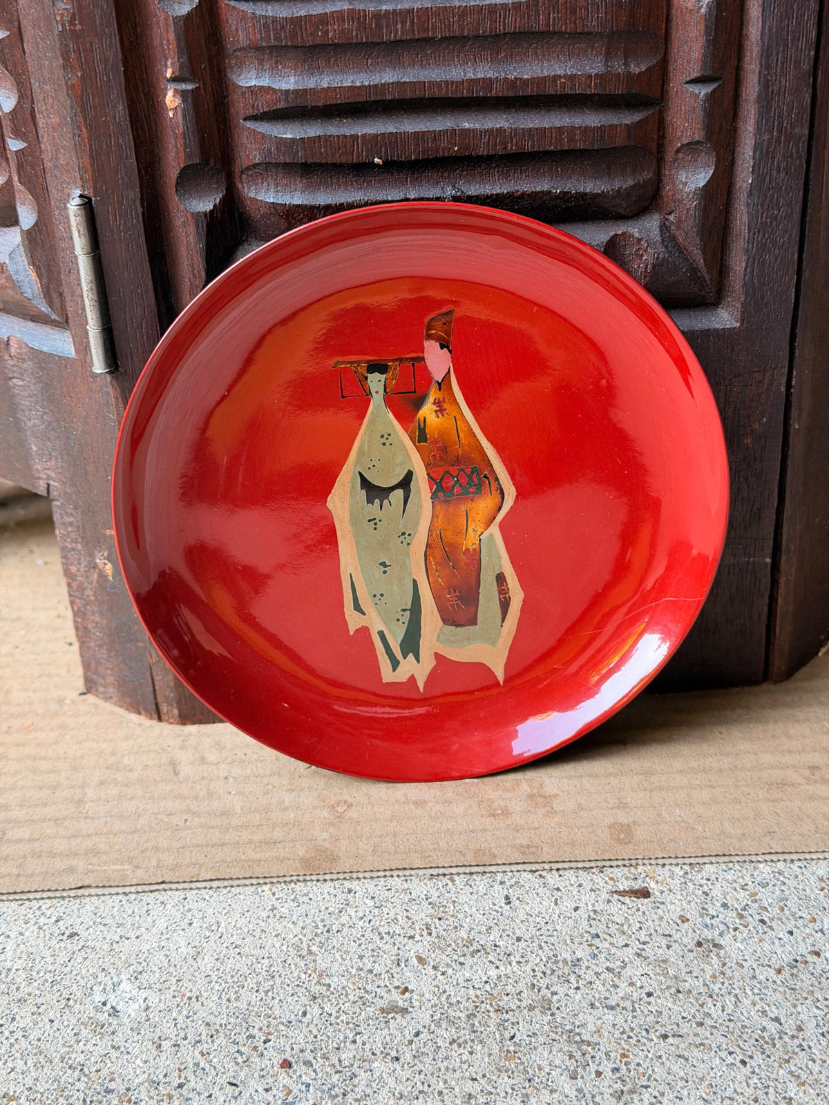 Vintage Vietnamese Lacquer Dish Tranha Red Figure Mid Century 5.5 Saucer