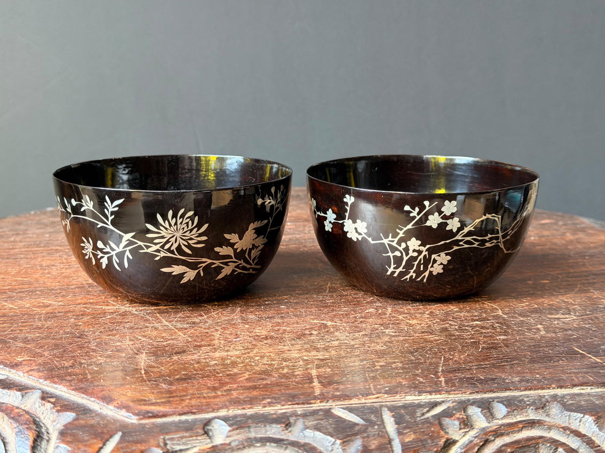 Vintage Chinese Lacquer Bowl Pair Black Silver Chrysanthemum Goldfish 4.5