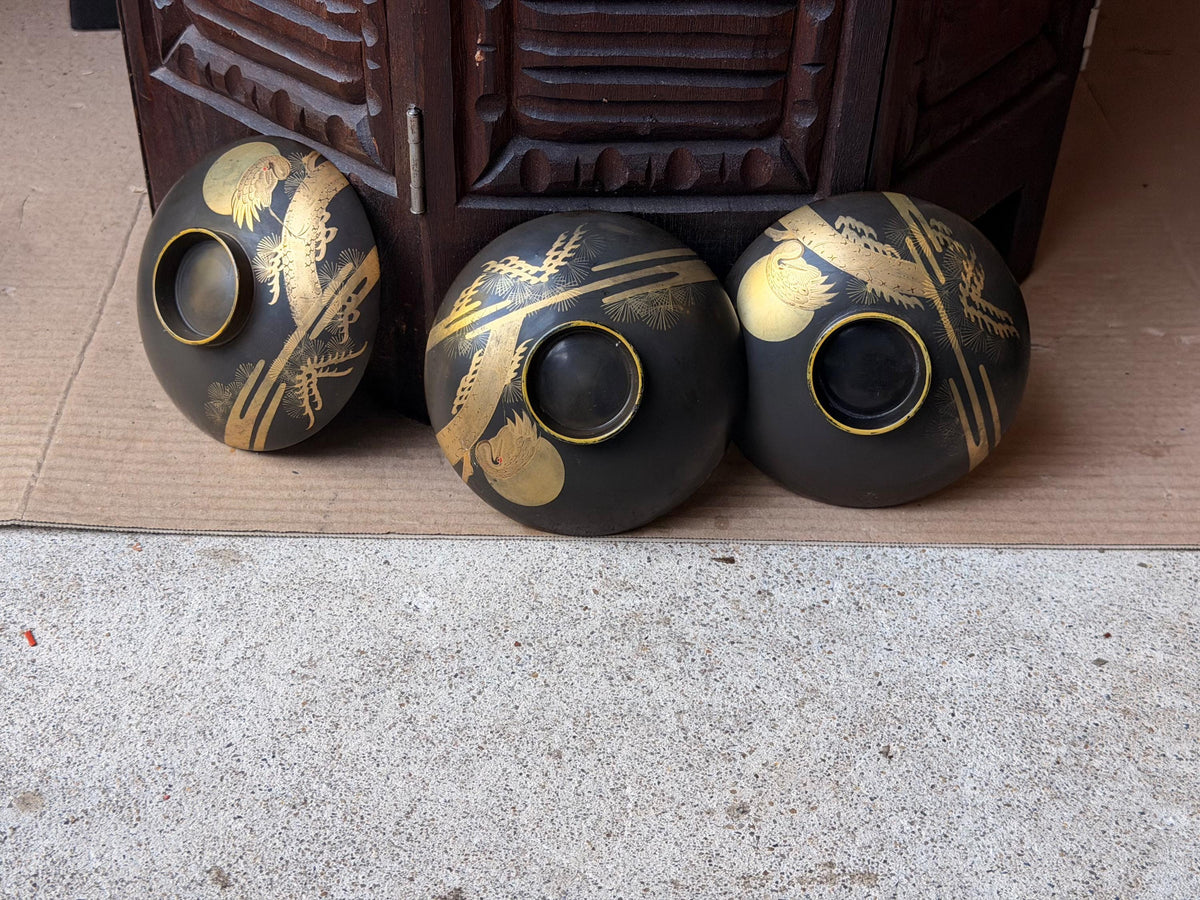 Vintage Japanese Maki-e Lacquerware Dishes Set 3 Crane Pine Gold 4.6"