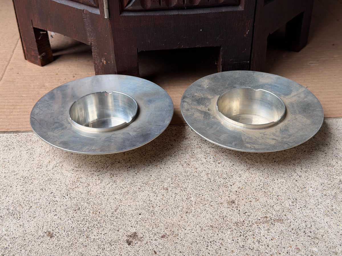 Vintage Banka Tin Pewter Catchall Dishes Hand Wrought Indonesia Pair 5.6 in