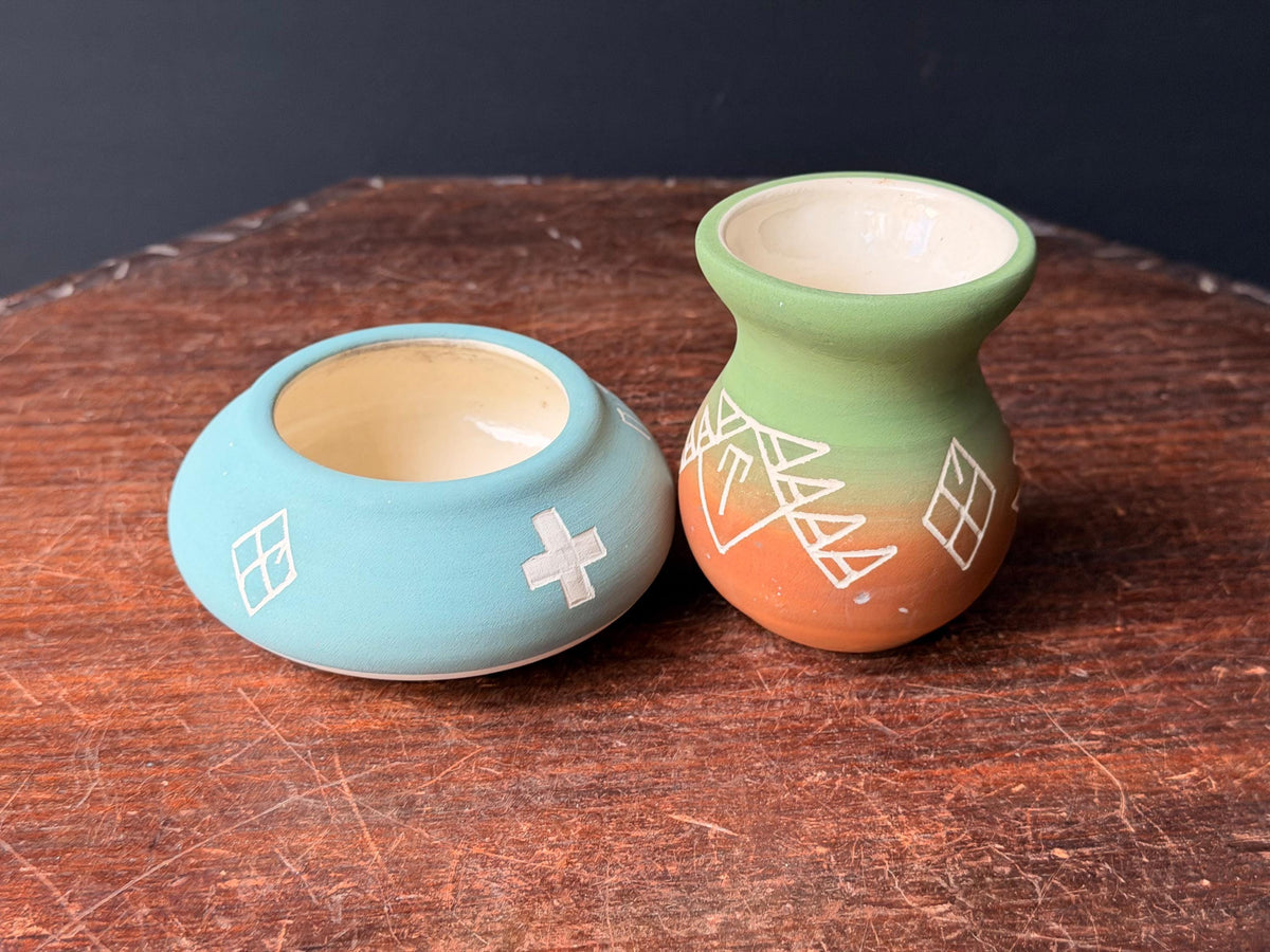 Navajo Sgraffito Pottery Set Signed G Frank Southwest Terracotta Vases 4.3" 3.5"