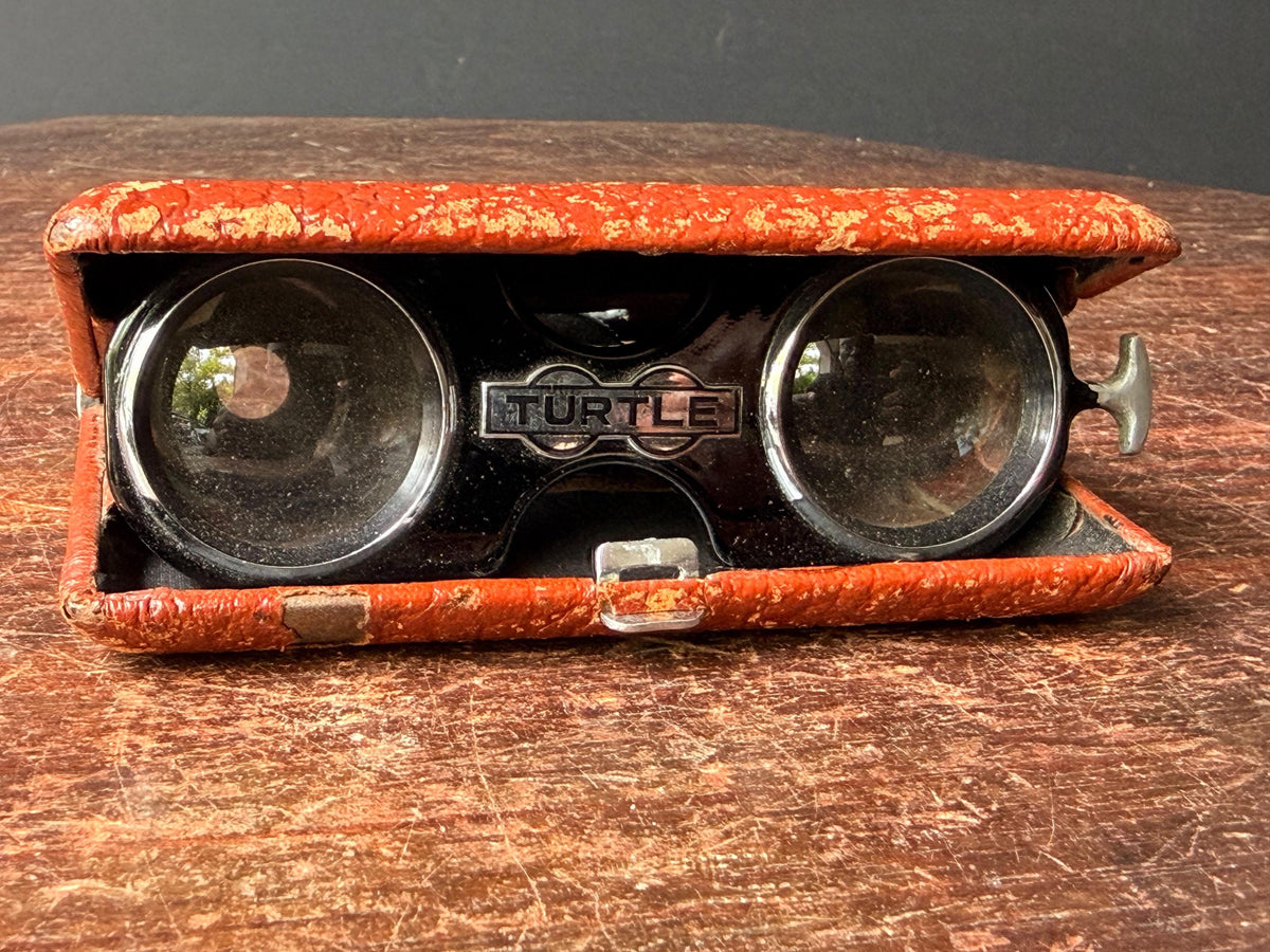 Vintage Turtle Shinko Seisakusho Folding Opera Glasses Japan Pocket Binoculars