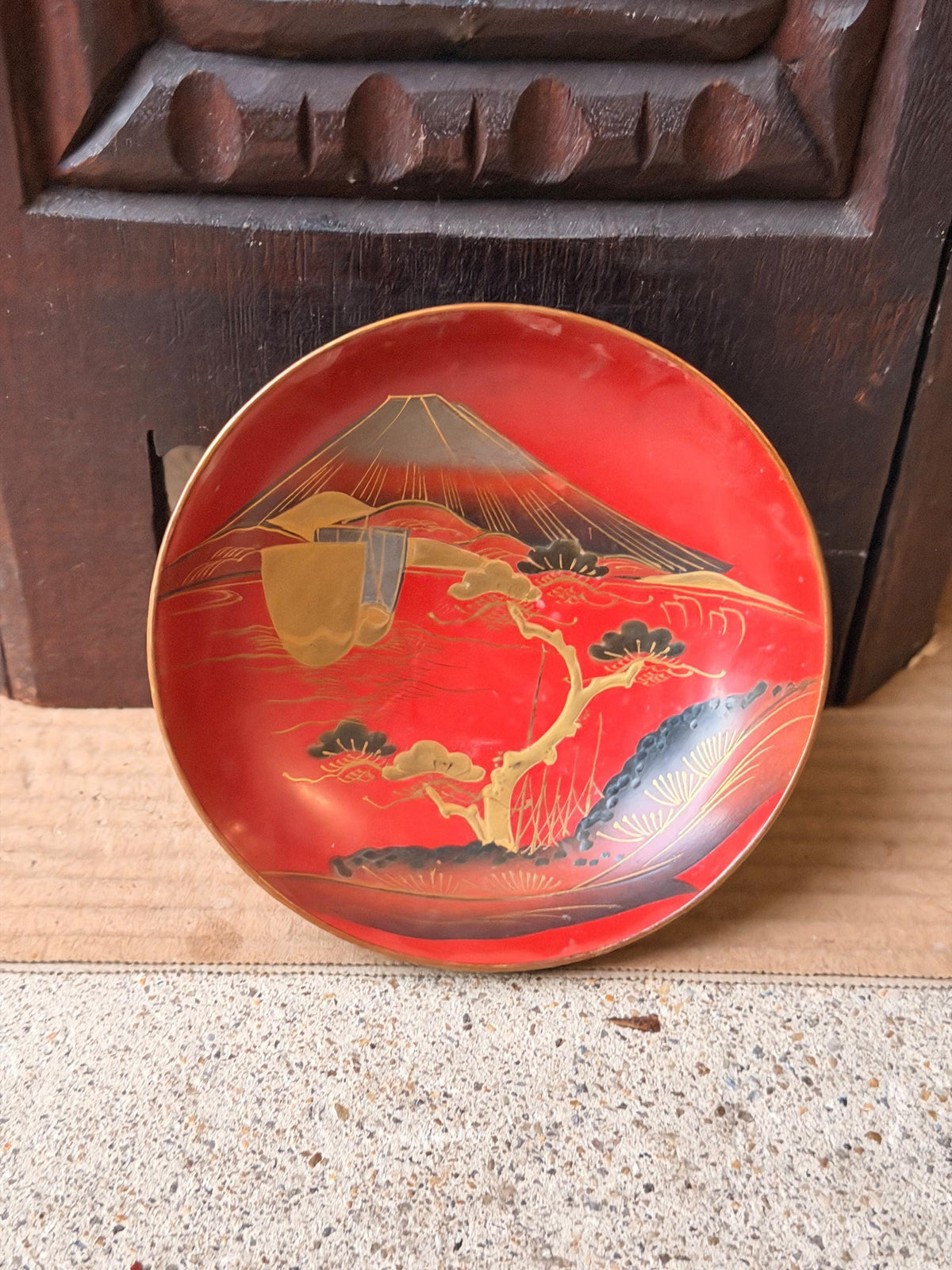 Vintage Red Lacquer Sake Cup Mt Fuji Maki e Relief Plum Blossom 4.2 Dish