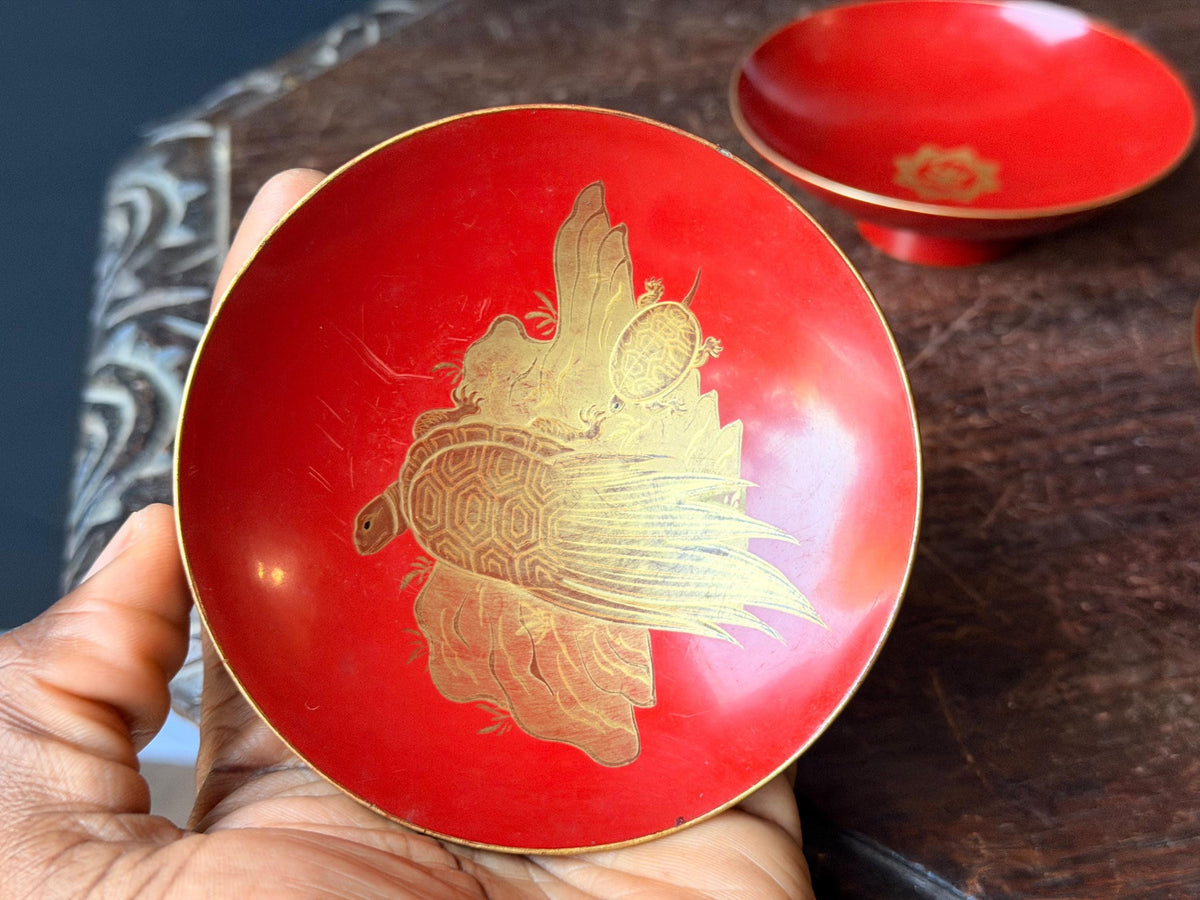 Vintage Japanese Red Lacquer Sakazuki Sake Bowls Minogame Set of 3 Wood 4.3"