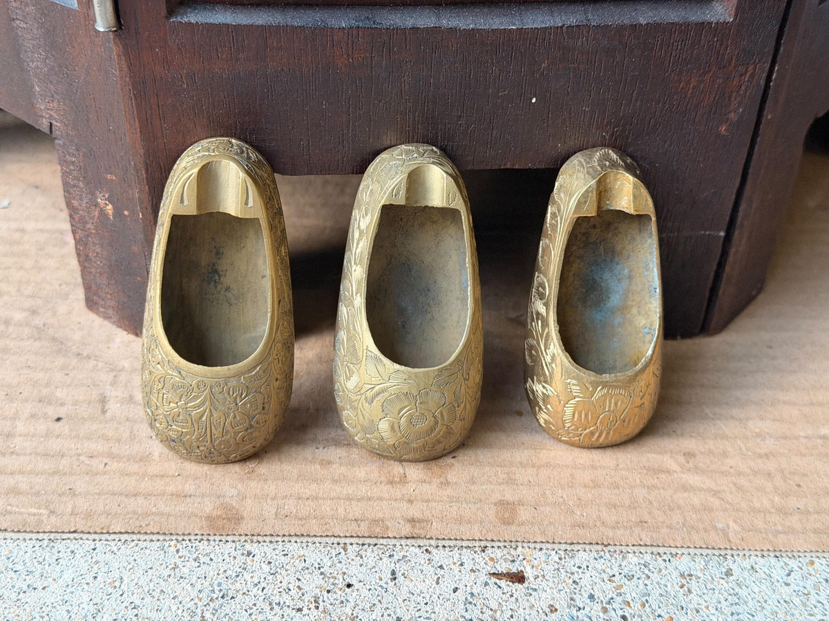 Vintage Brass Shoe Slipper Vessel Set Engraved Floral Trinket Ashtrays India 3pc