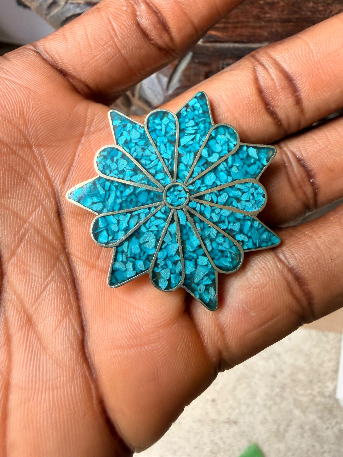Vintage Mexican Turquoise Chip Inlay Sunburst Brooch Pin Alpaca Mexico 1.8x1.7