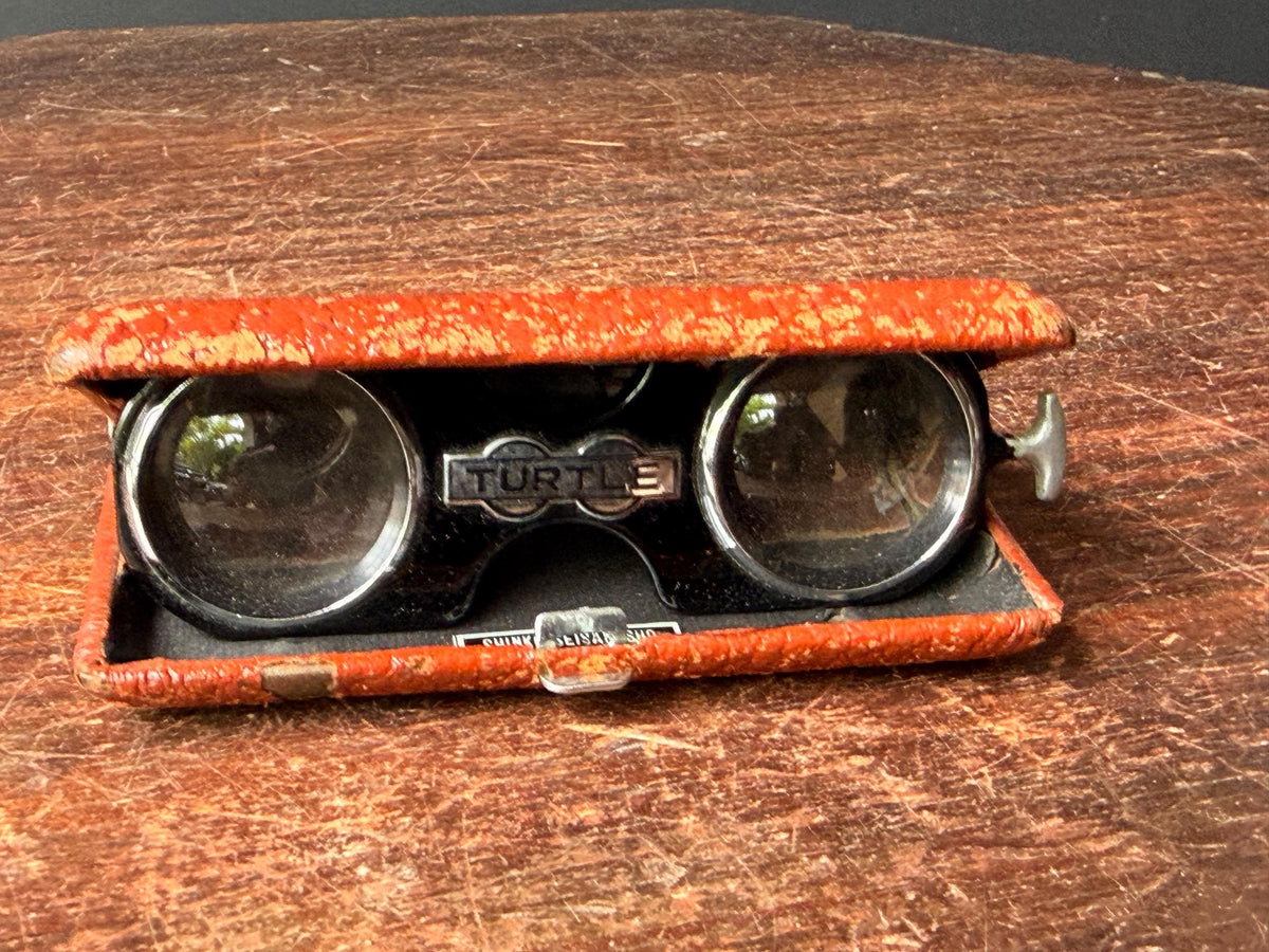 Vintage Turtle Shinko Seisakusho Folding Opera Glasses Japan Pocket Binoculars