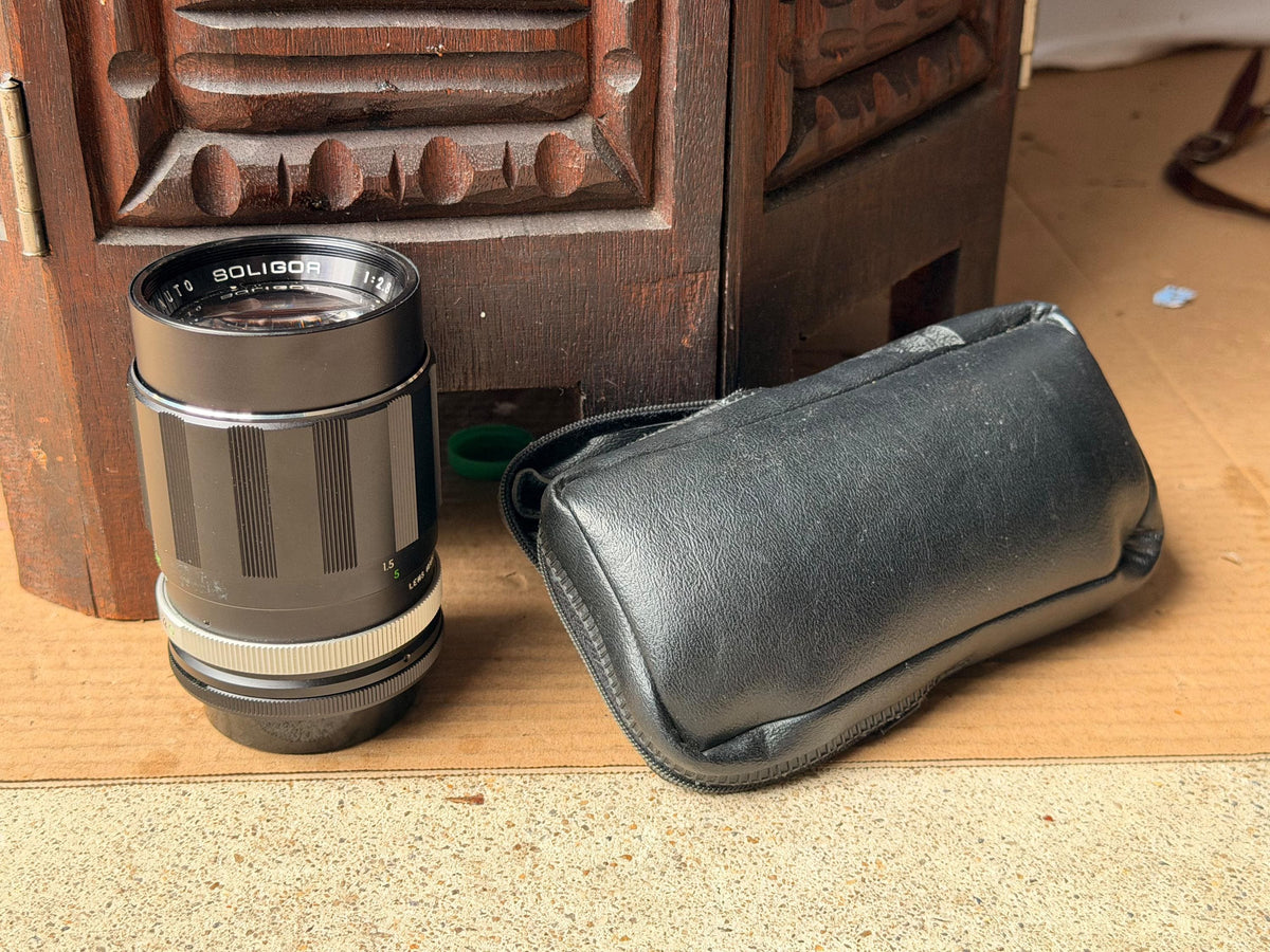 Vintage Soligor 135mm f/2.8 Telephoto Lens Canon FL Mount Japan 4.2x2.5"